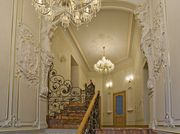 Красивая лепная арка